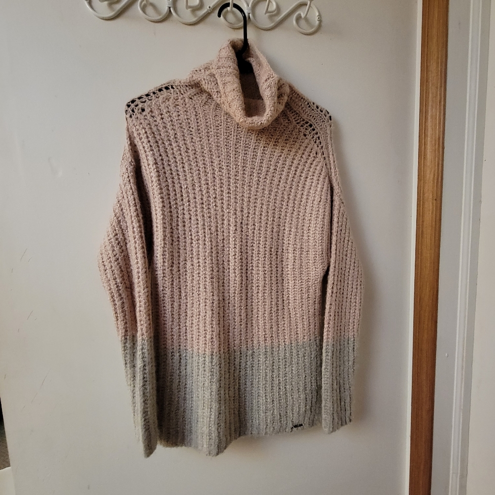 Abercrombie & Fitch XS knit turtleneck sweater